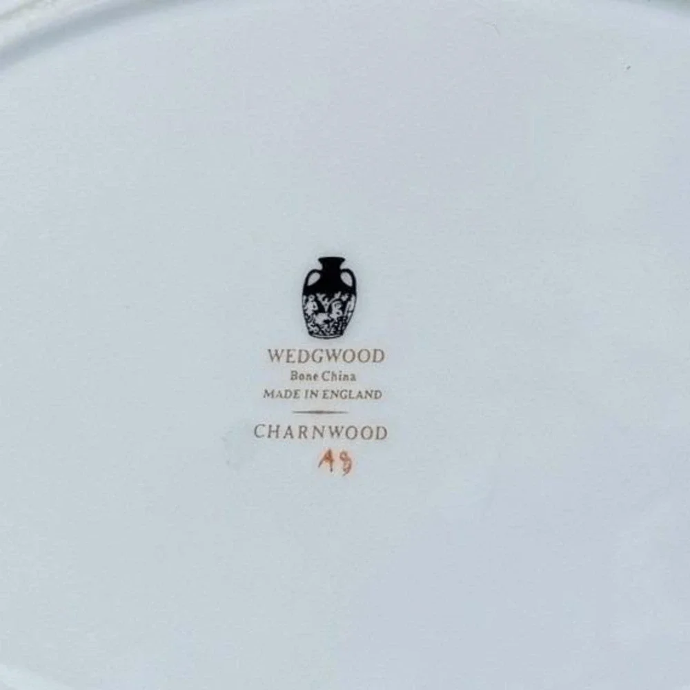 Wedgwood Charnwood Bone China Oval Vegetable Bowl Floral Butterfly Gold‎ Rim 10